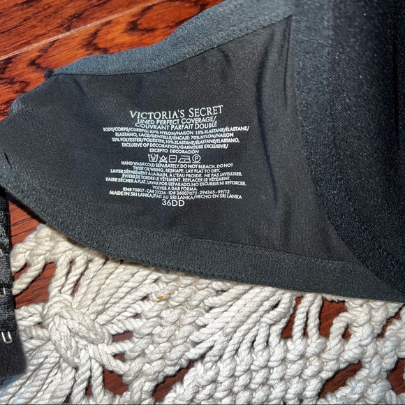 Victoria’s Secret | Lined Perfect Coverage Bra - Picture 3 of 3
